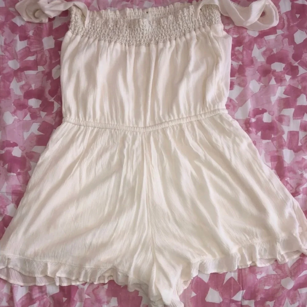 American Eagle Off The Shoulder Romper - Picture 3 of 6